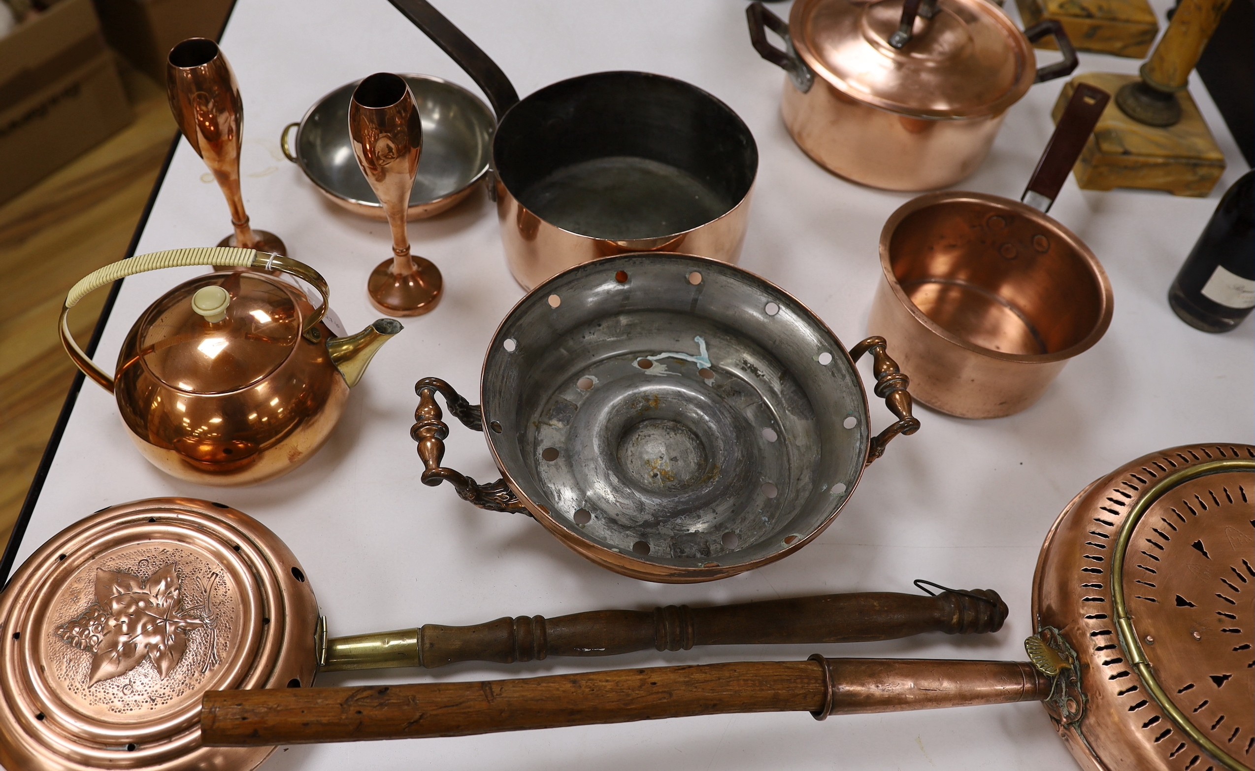 Le Cellier Havard Brevete copper warming pan and ten other pieces of copper kitchenalia